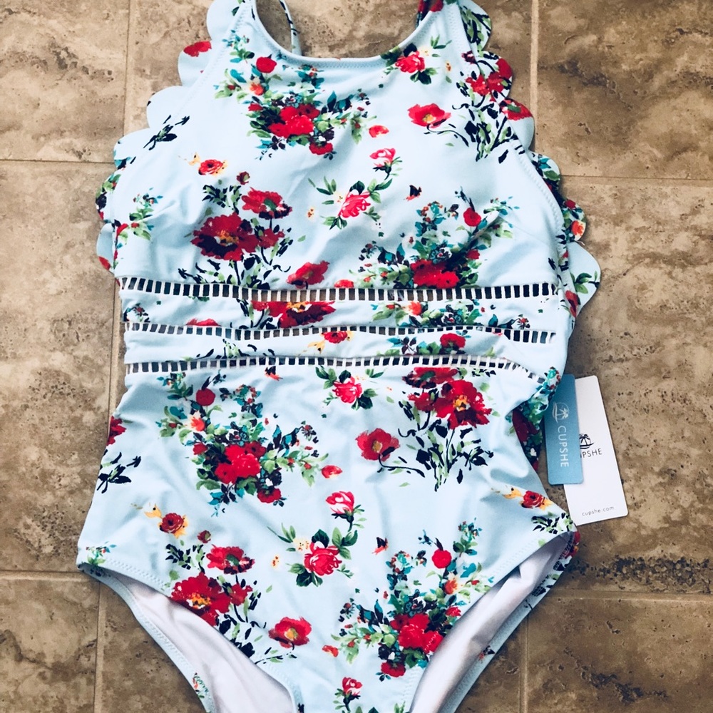NWT Cupshe Suit